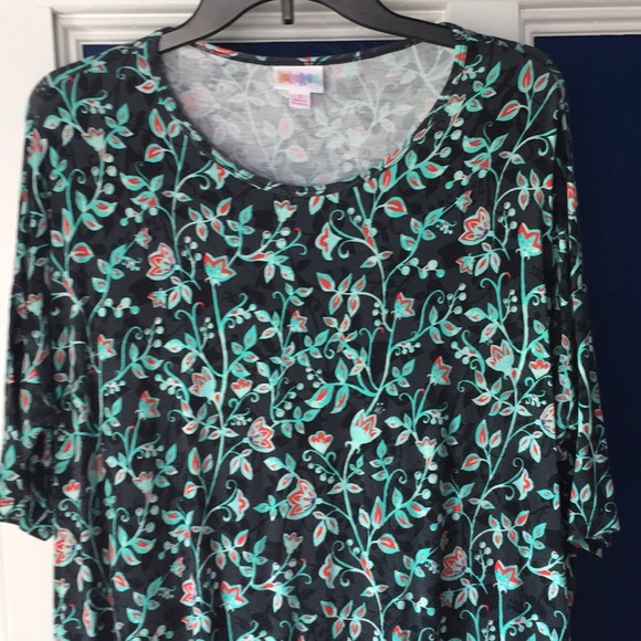 Lularoe Irma. Tunic shirt top blouse high low - Picture 7 of 8